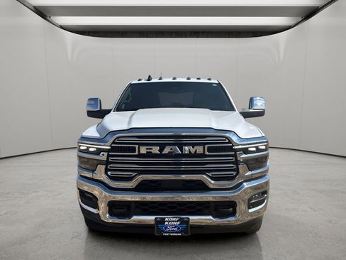 Used 2025 RAM 3500 Laramie image 8