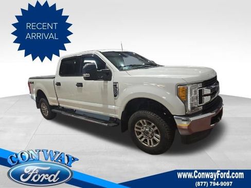Used 2017 Ford F250 XLT image 1