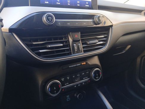 Used 2022 Ford Escape SEL w/ Technology Package image 22