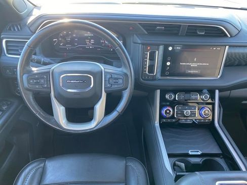 Certified 2022 GMC Yukon Denali image 8