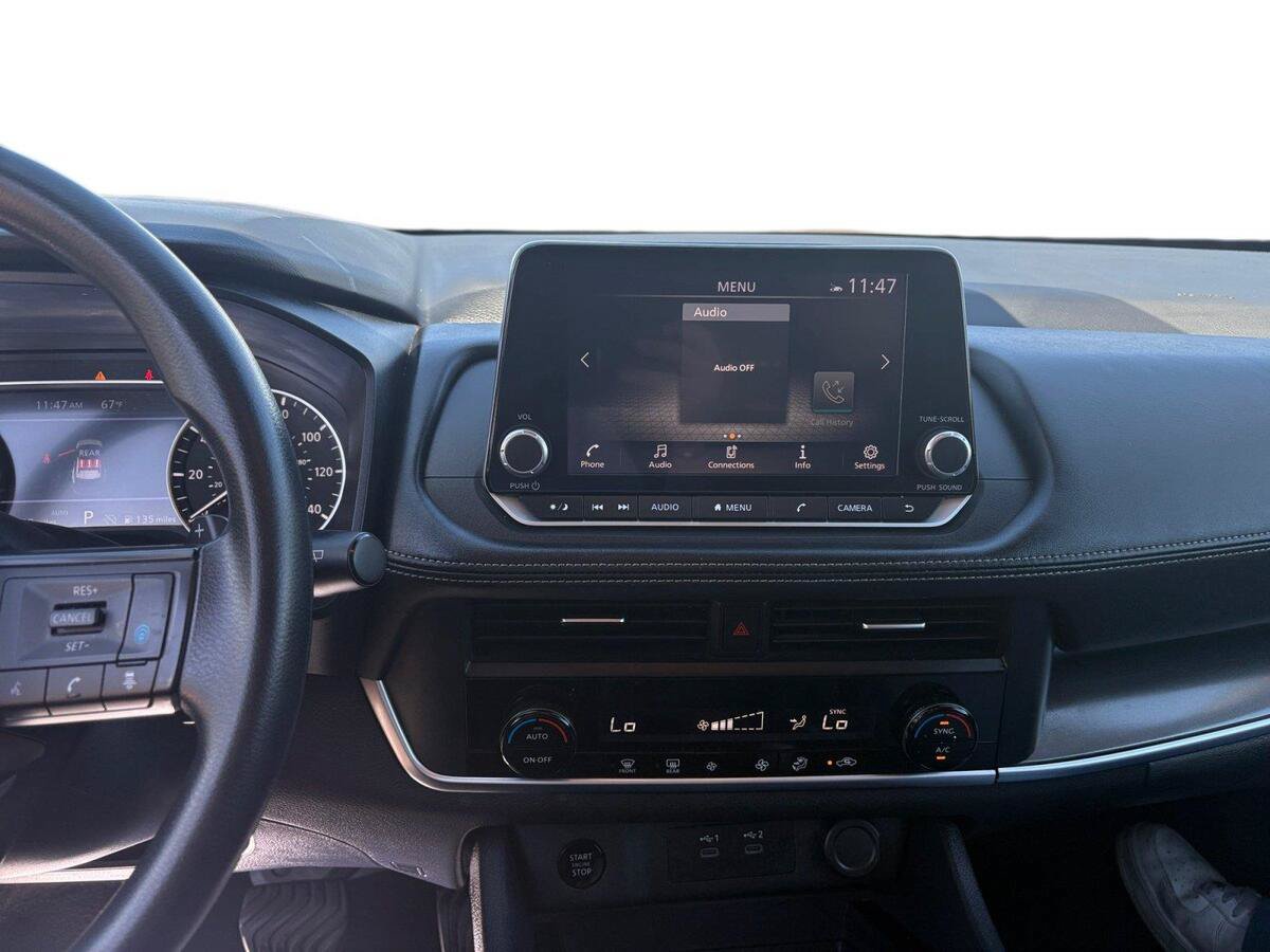 Used 2024 Nissan Rogue SV AWD/4WD image 18