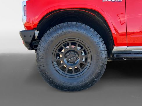 Used 2025 Ford Bronco Stroppe Edition image 15