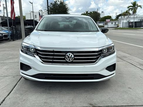 Used 2022 Volkswagen Passat 2.0T FWD image 17