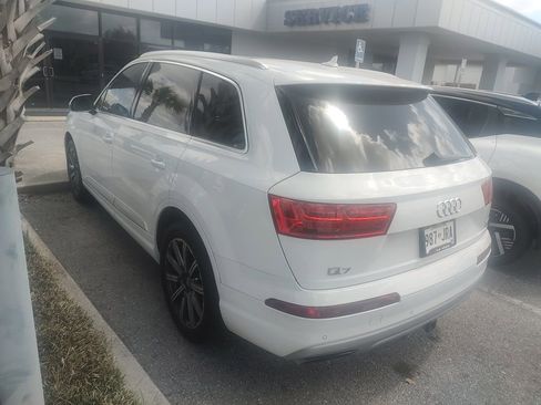 Used 2017 Audi Q7 3.0T Premium Plus image 4