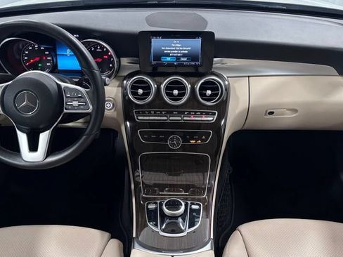 Used 2019 Mercedes-Benz C 300 4MATIC Sedan image 2