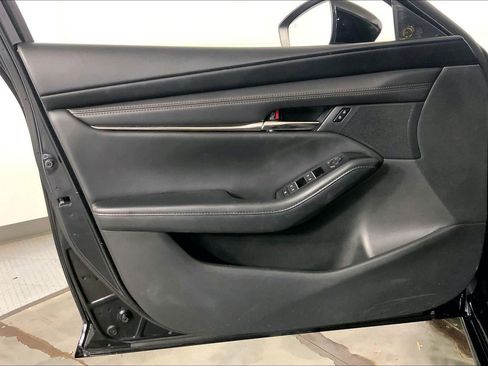 Used 2024 MAZDA MAZDA3 s FWD image 24