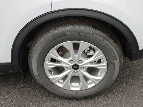 New 2026 Ford Escape Active FWD image 16