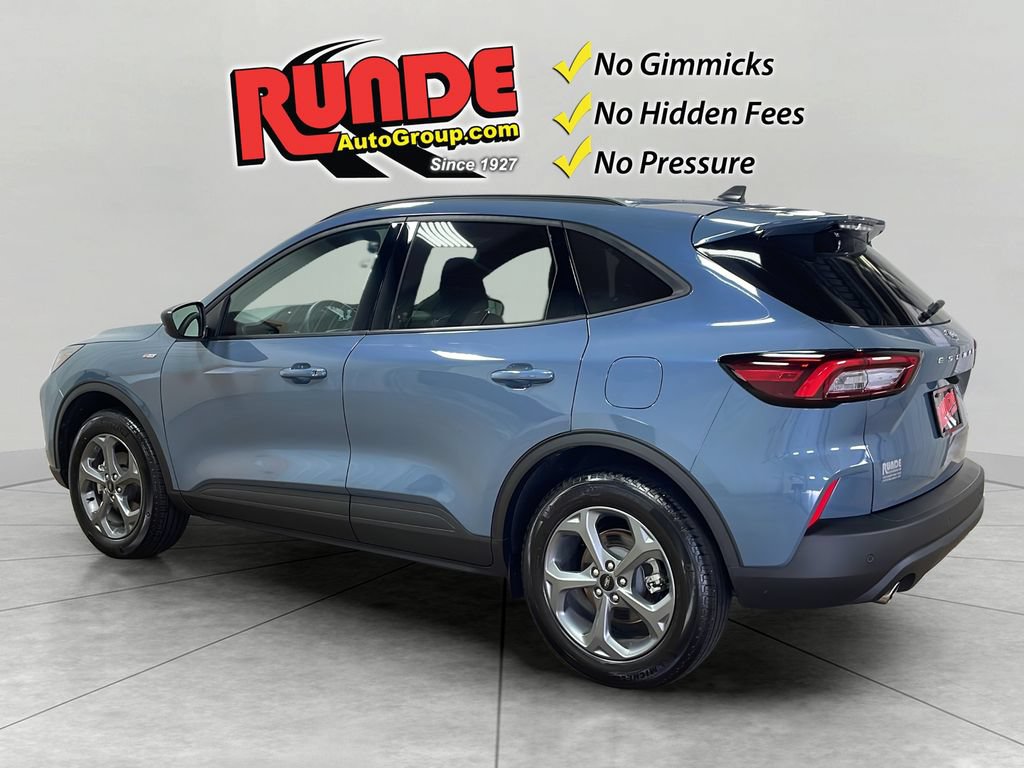 Used 2026 Ford Escape ST-Line w/ Tech Pack #1 AWD/4WD image 4