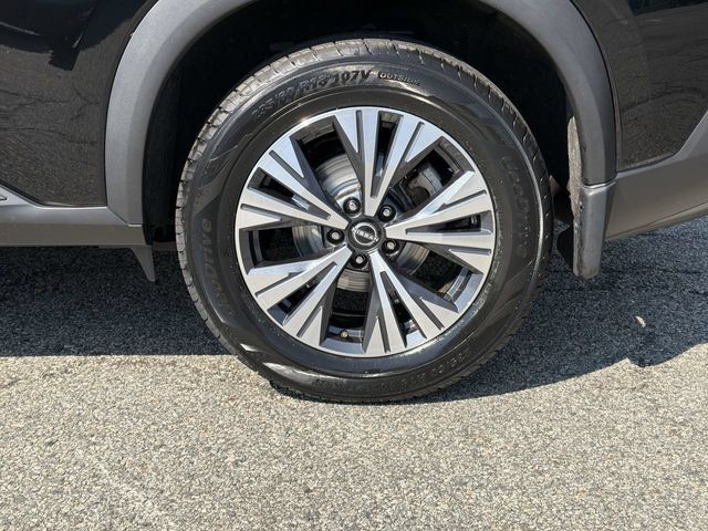 Certified 2023 Nissan Rogue SV w/ SV Premium B Package AWD/4WD image 11