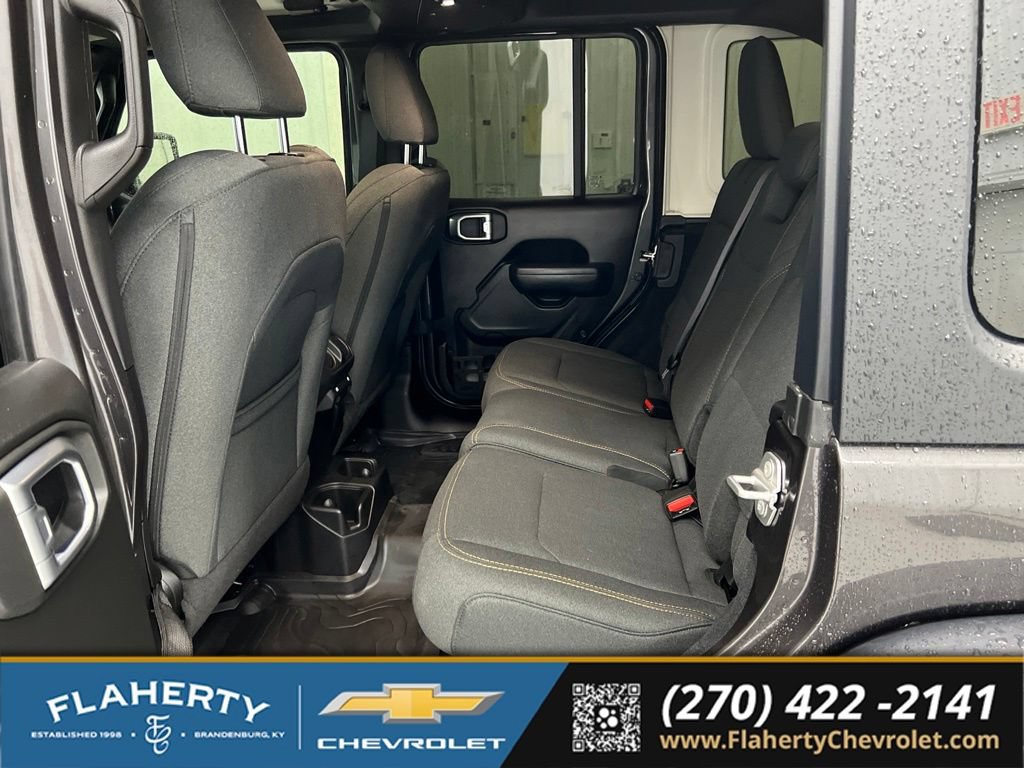 Used 2025 Jeep Wrangler Unlimited Sport AWD/4WD image 11