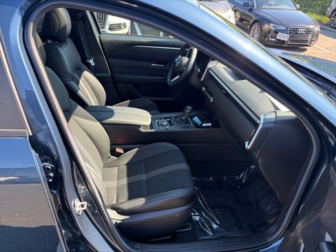 Certified 2025 MAZDA CX-50 AWD 2.5 S w/ Premium Package image 28