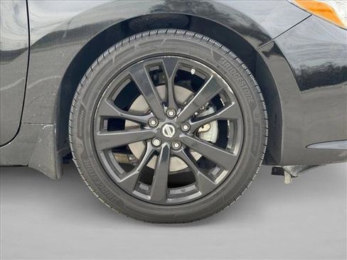 Used 2018 Nissan Altima 2.5 SR w/ SR Midnight Edition image 23