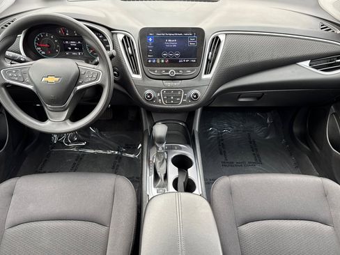 Used 2024 Chevrolet Malibu LT image 15