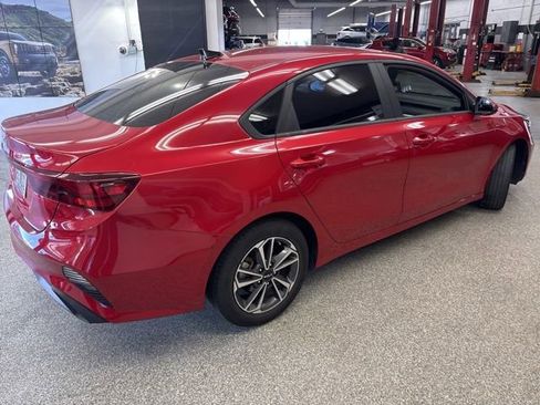 Certified 2023 Kia Forte LXS w/ LXS Technology Package FWD image 7