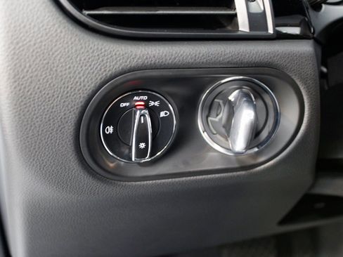 Certified 2025 Porsche Macan image 26