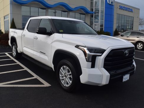 Used 2024 Toyota Tundra SR5 image 2