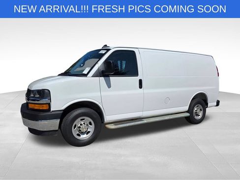 Used 2025 Chevrolet Express 2500 w/ Driver Convenience Package RWD image 2