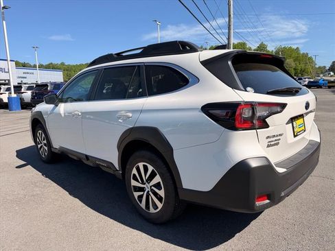 Certified 2025 Subaru Outback Premium w/ Popular Package #1A AWD/4WD image 5