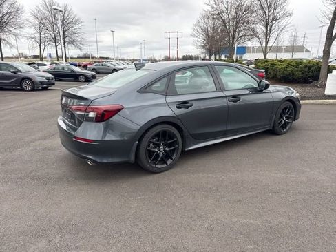 Used 2025 Honda Civic Sport image 11