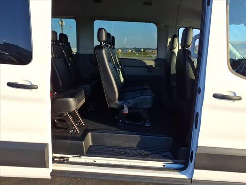 Used 2024 Ford Transit 350 XL image 7