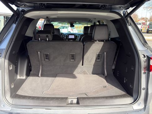 Used 2020 Chevrolet Traverse RS image 30