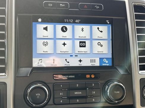 Used 2017 Ford F250 Lariat w/ Chrome Package image 49