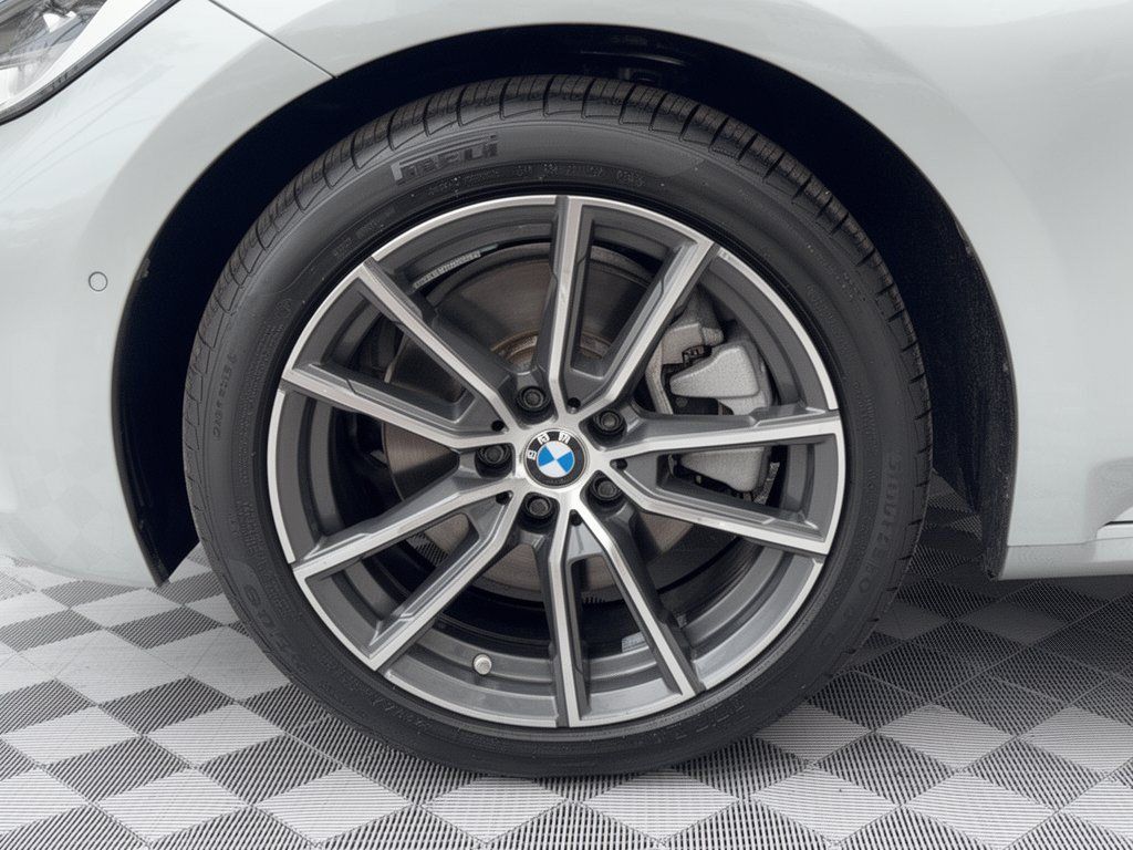Used 2020 BMW 330i Sedan RWD image 13