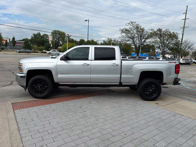 Used 2019 Chevrolet Silverado 2500 LT AWD/4WD image 4
