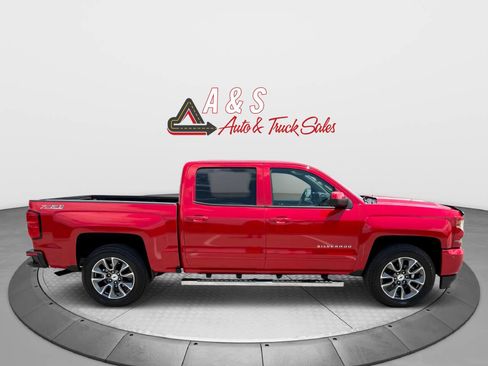 Used 2017 Chevrolet Silverado 1500 LT w/ True North Edition AWD/4WD image 6