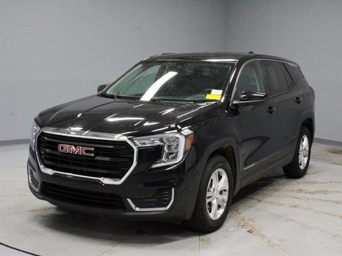 Used 2024 GMC Terrain SLE AWD/4WD image 6