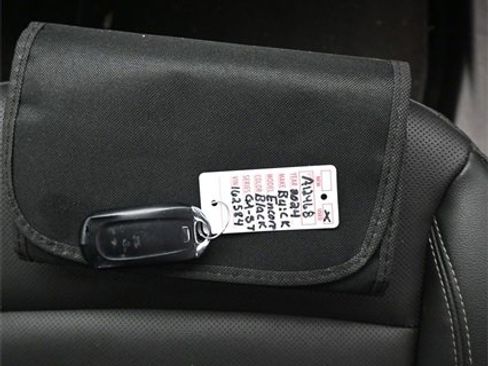 Used 2024 Buick Encore GX Sport Touring image 10