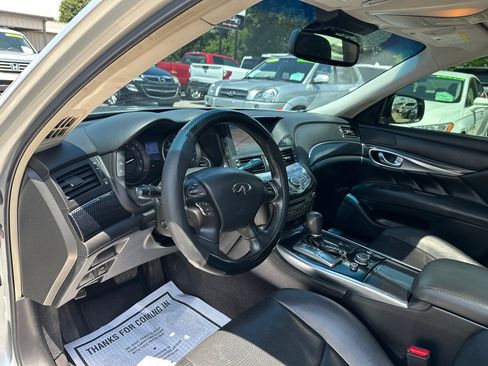 Used 2015 INFINITI Q70 3.7 RWD image 7
