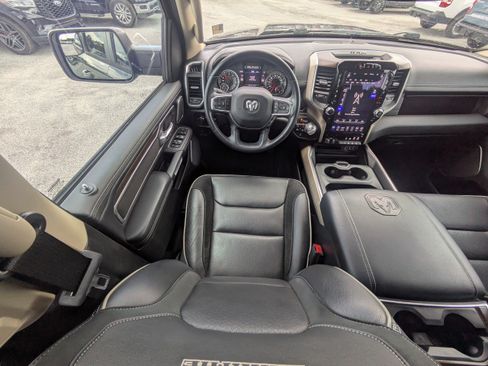 Used 2021 RAM 1500 Laramie AWD/4WD image 15