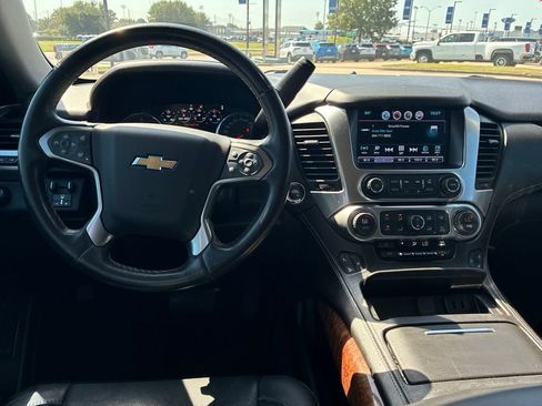 Used 2020 Chevrolet Tahoe Premier w/ RST 6.2L Performance Edition RWD image 19