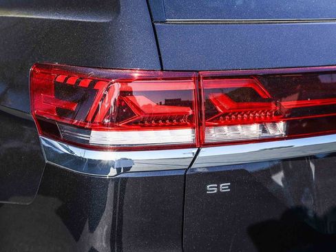 New 2026 Volkswagen Atlas SE image 9