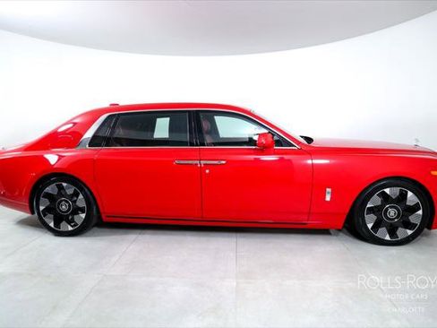 Certified 2024 Rolls-Royce Phantom Extended Wheelbase w/ The Phantom Package image 10