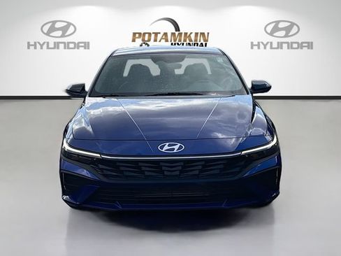 Certified 2026 Hyundai Elantra Sport FWD image 2