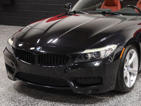 Used 2012 BMW Z4 sDrive28i w/ M Sport Pkg image 14