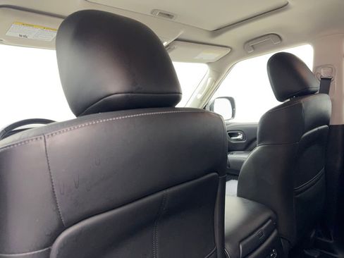 Used 2024 INFINITI QX80 Luxe image 37