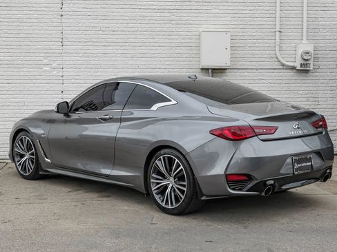 Used 2017 INFINITI Q60 3.0t w/ Premium Plus Package 3.0T image 10