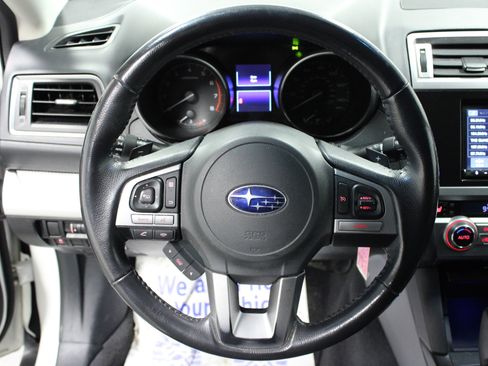 Used 2017 Subaru Outback 2.5i Premium image 17