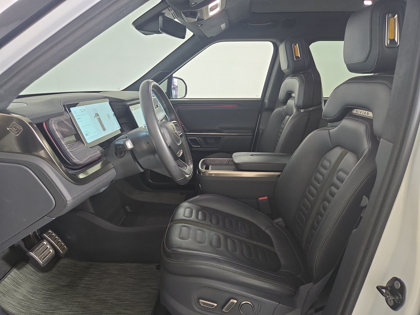Used 2022 Rivian R1T Adventure AWD/4WD image 20
