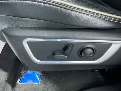 Used 2024 RAM 1500 Laramie image 14