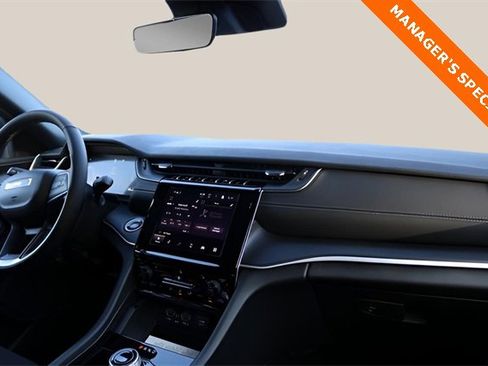 New 2025 Jeep Grand Cherokee L Laredo w/ Luxury Tech Group I image 18