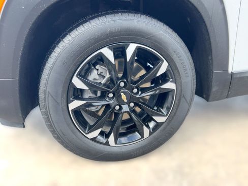 Certified 2023 Chevrolet TrailBlazer LT w/ Convenience Package image 11