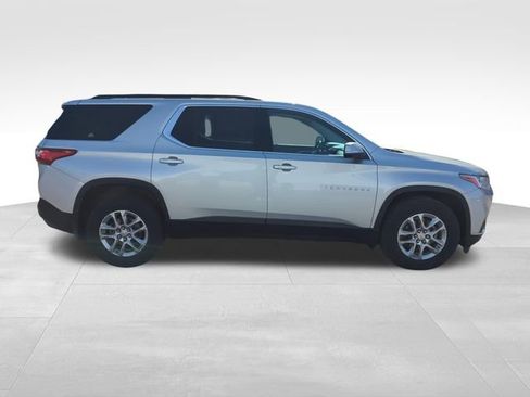 Used 2021 Chevrolet Traverse LT w/ LPO, Floor Liner Package AWD/4WD image 7