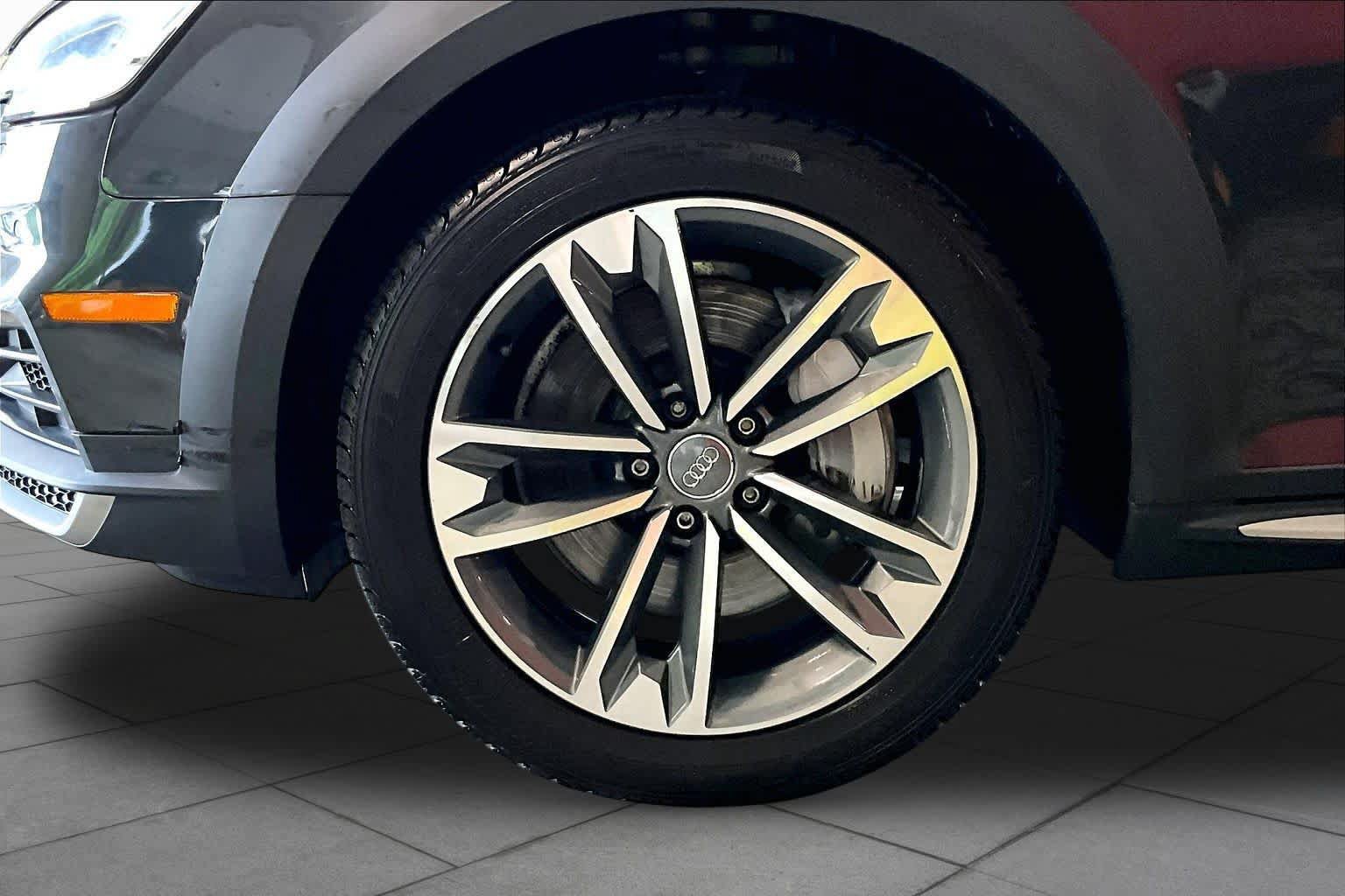 Used 2019 Audi A4 2.0T allroad Premium Plus w/ Premium Plus Package AWD/4WD image 11