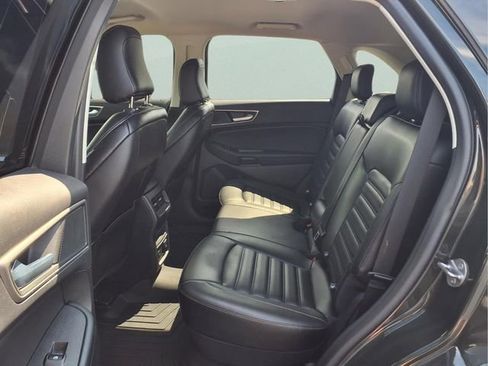 Used 2023 Ford Edge SEL w/ Convenience Package image 13