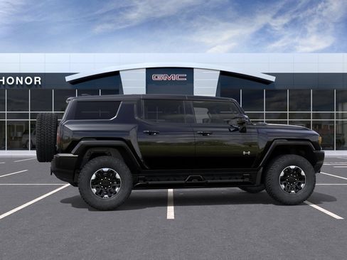 Used 2024 GMC Hummer EV 3X w/ Extreme Off-Road Package AWD/4WD image 3