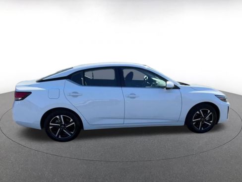 Used 2025 Nissan Sentra SV image 16